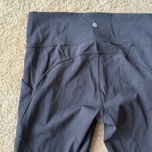 Lululemon mesh capri leggings